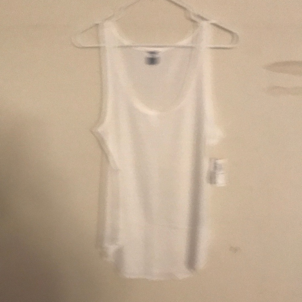 NWT Old Navy lady’s tank top